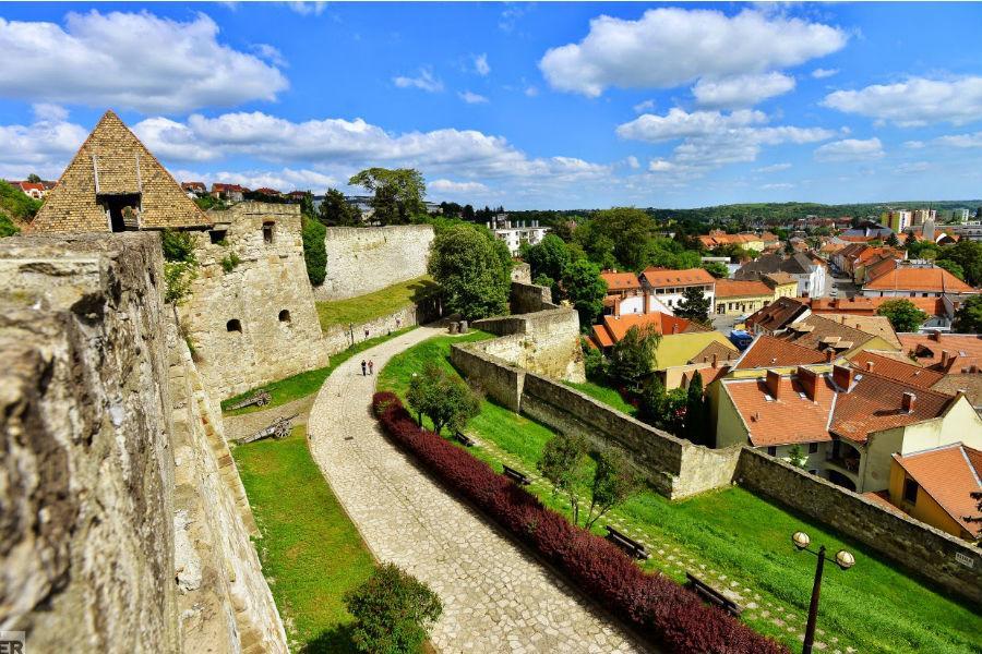 Like Apartman Eger Extérieur photo